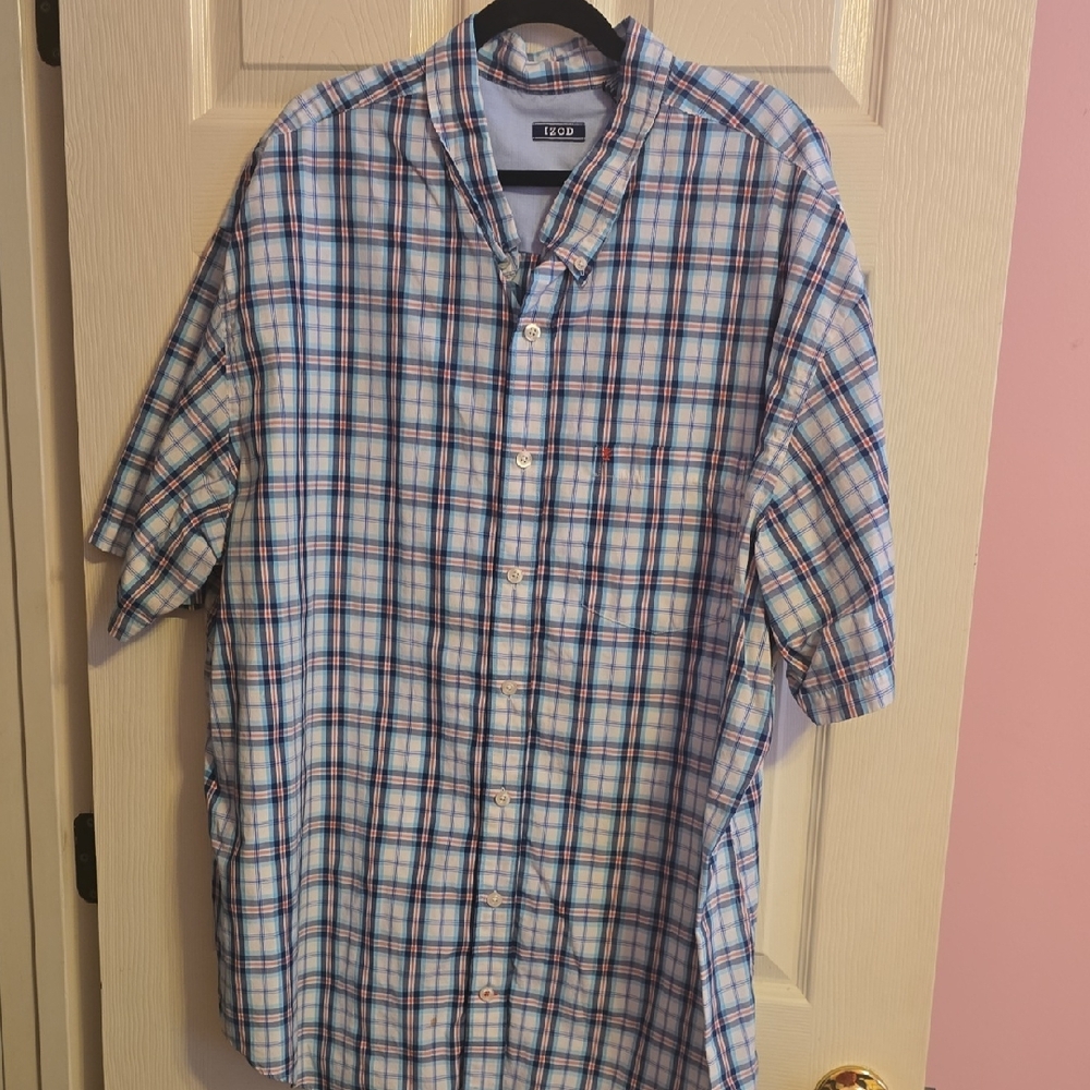 Izod Men's Casual Blue and Red‎ Plaid Shirt